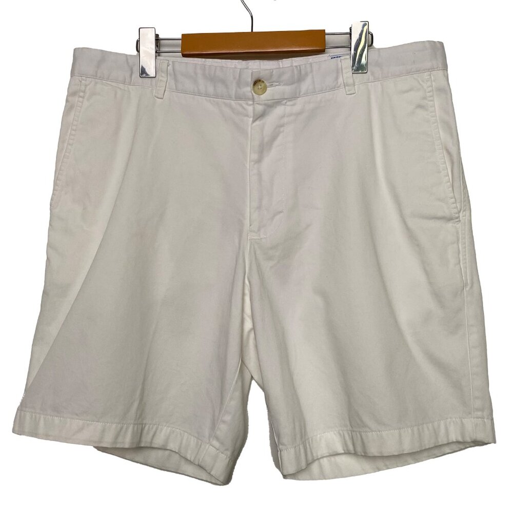 Southern Tide Bermuda Shorts Men SZ 36 White The Skipjack Flat Front Golf Preppy